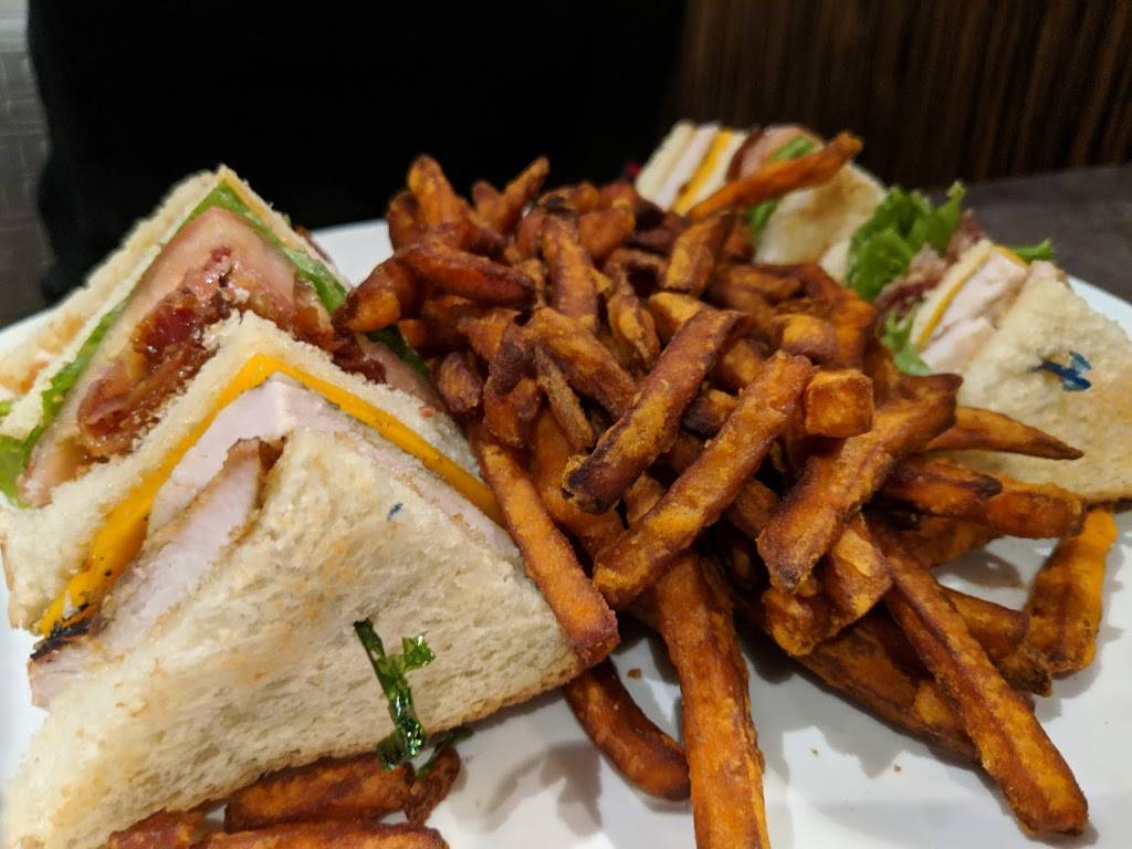 One Eyed Jack Pub & Grill | restaurant | 33 Taunton Rd W, Oshawa, ON L1G 7B4, Canada | 9052400080 OR +1 905-240-0080