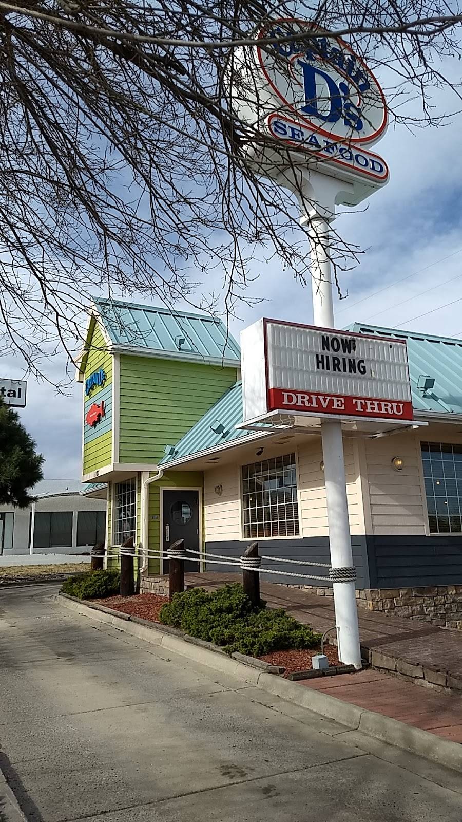 Captain Ds | restaurant | 1107 N Academy Blvd, Colorado Springs, CO 80909, USA | 7195916320 OR +1 719-591-6320