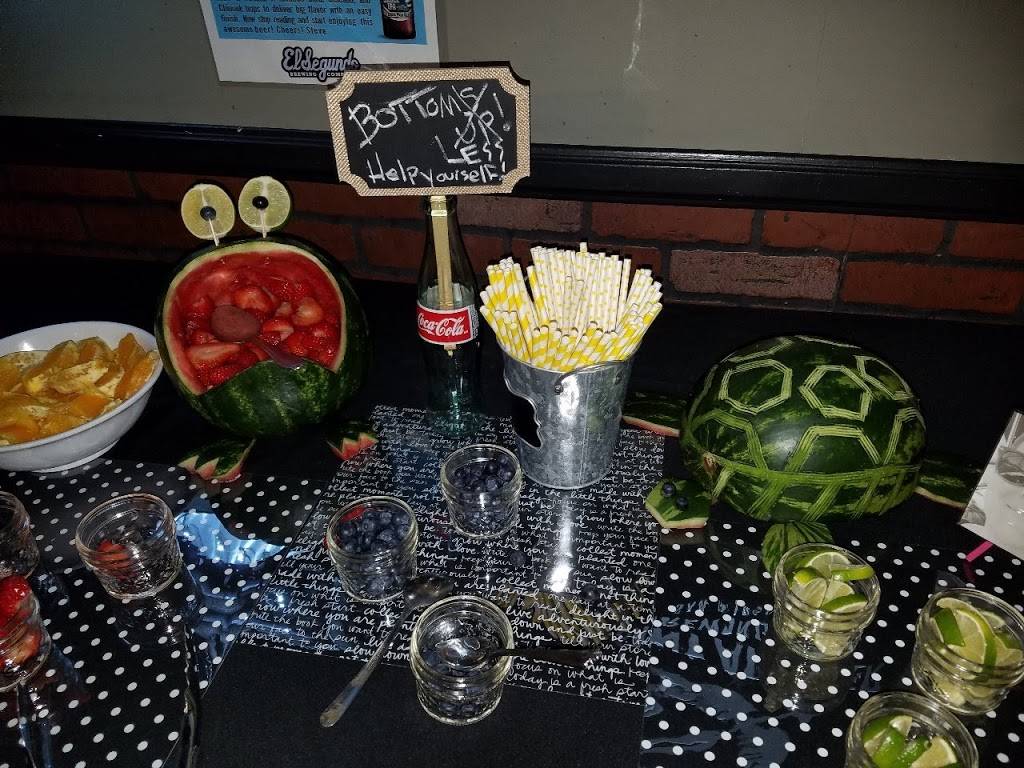 The Park Bar & Grill | restaurant | 2007 W Burbank Blvd, Burbank, CA 91506, USA | 8185576561 OR +1 818-557-6561