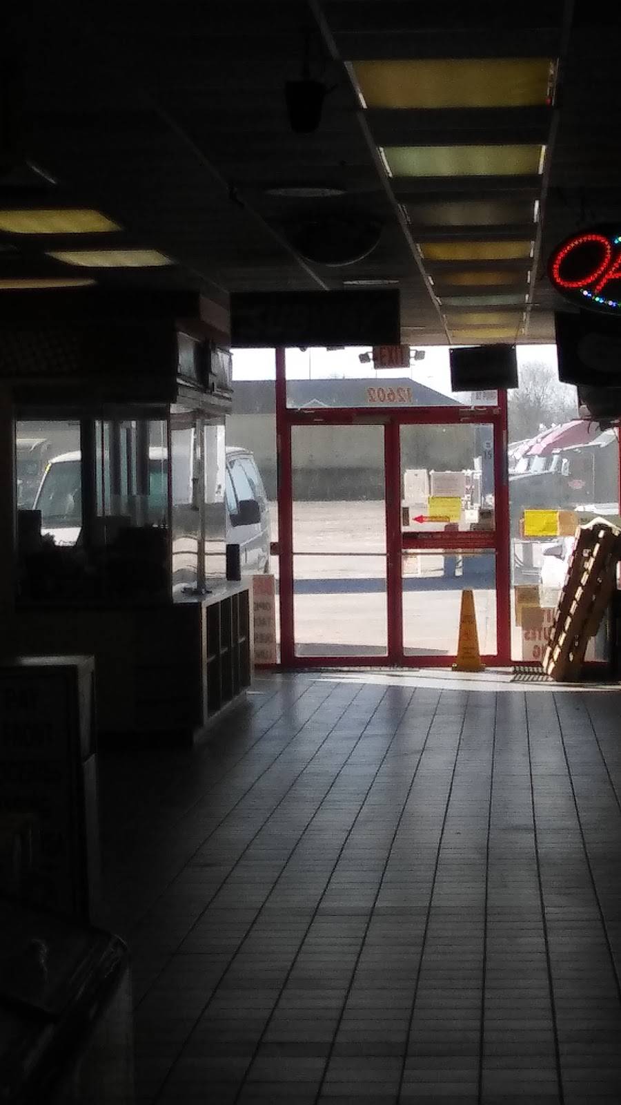 South 288 Truck Stop & SUBWAY Restaurant | restaurant | 12602 South Fwy, Houston, TX 77047, USA | 7134138222 OR +1 713-413-8222