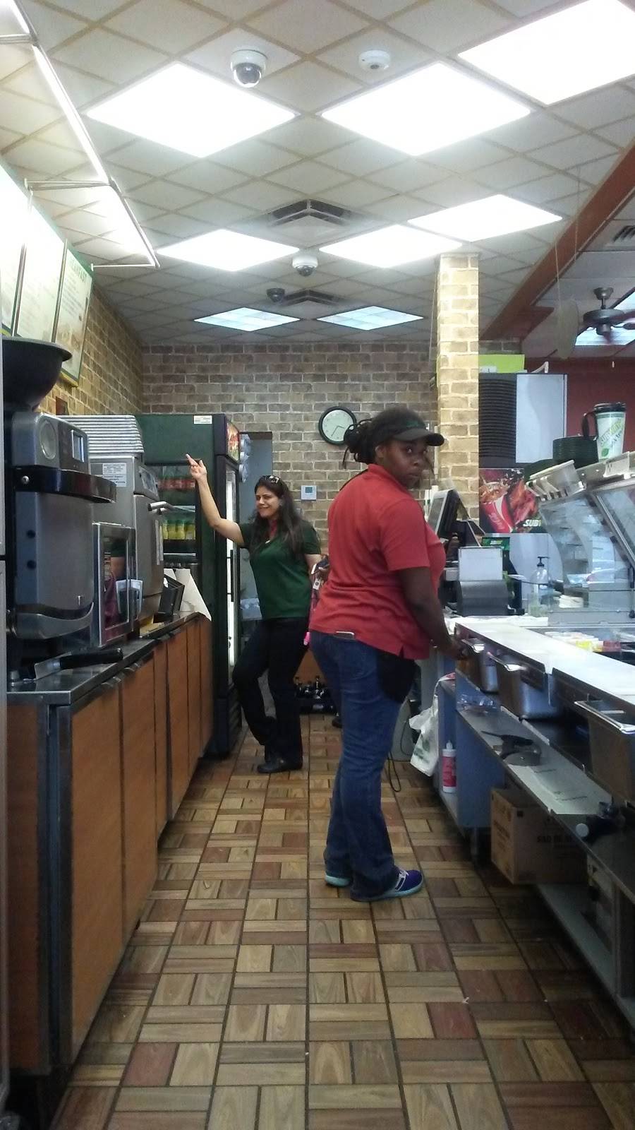 Subway Restaurants | restaurant | 1693 Forum Pl, West Palm Beach, FL 33401, USA | 5616979883 OR +1 561-697-9883