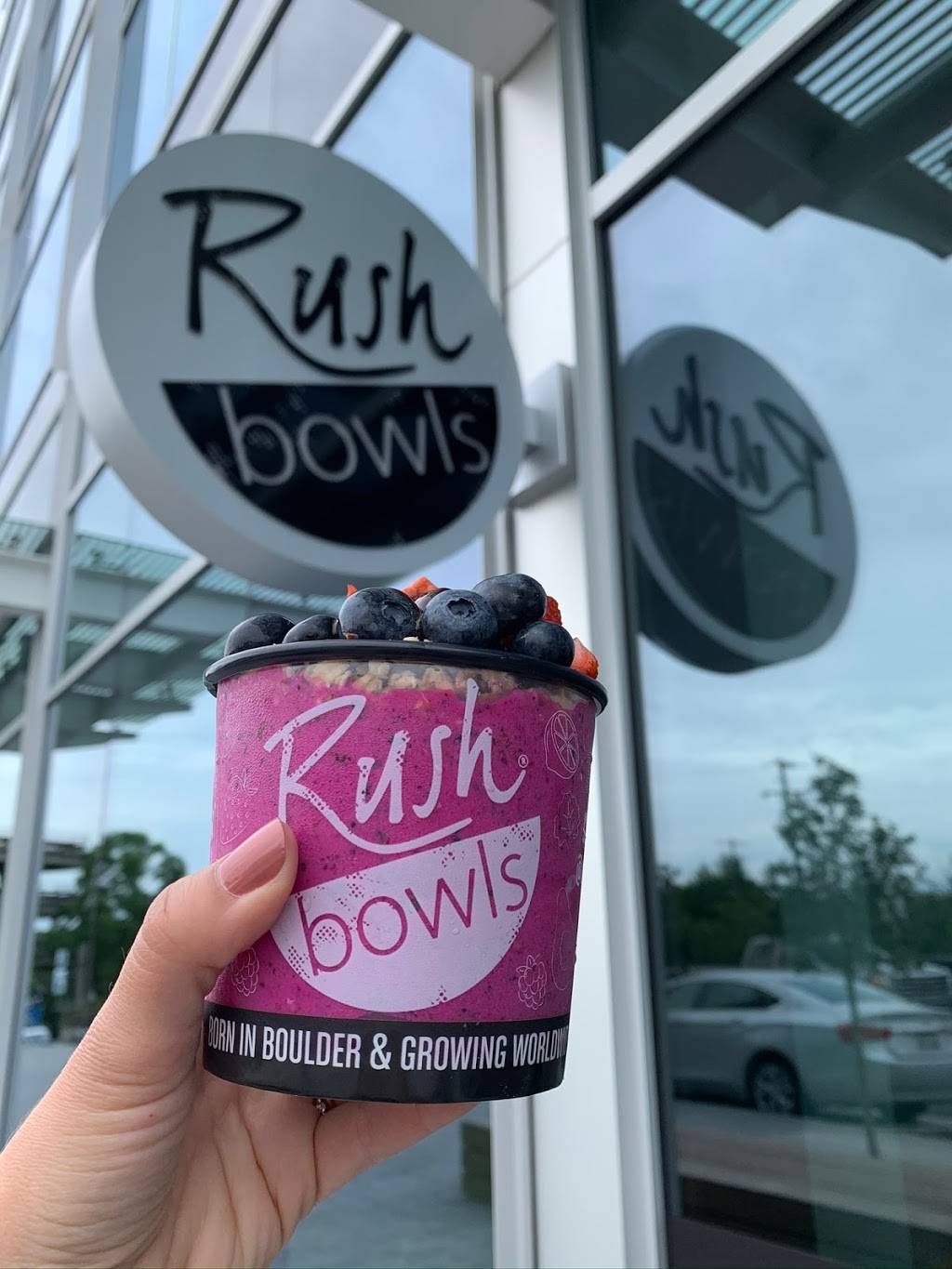 Rush Bowls | restaurant | 22 Westedge St Suite 103, Charleston, SC 29403, USA | 8437249474 OR +1 843-724-9474