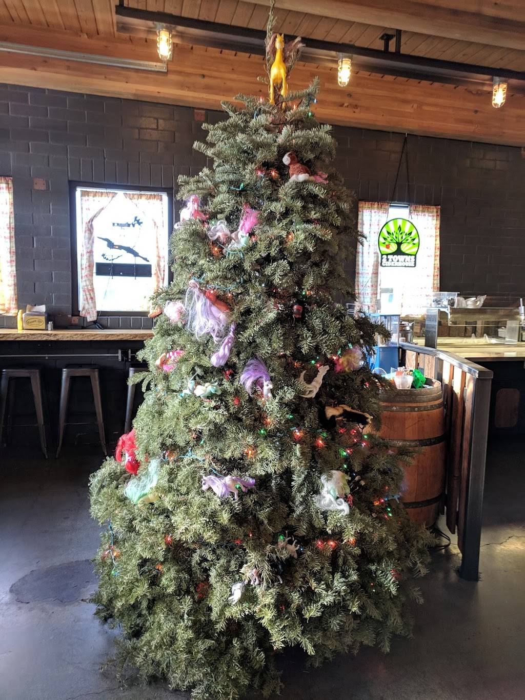 Giddy Up Burgers | restaurant | 4600 Leary Way NW, Seattle, WA 98107, USA | 2067822798 OR +1 206-782-2798