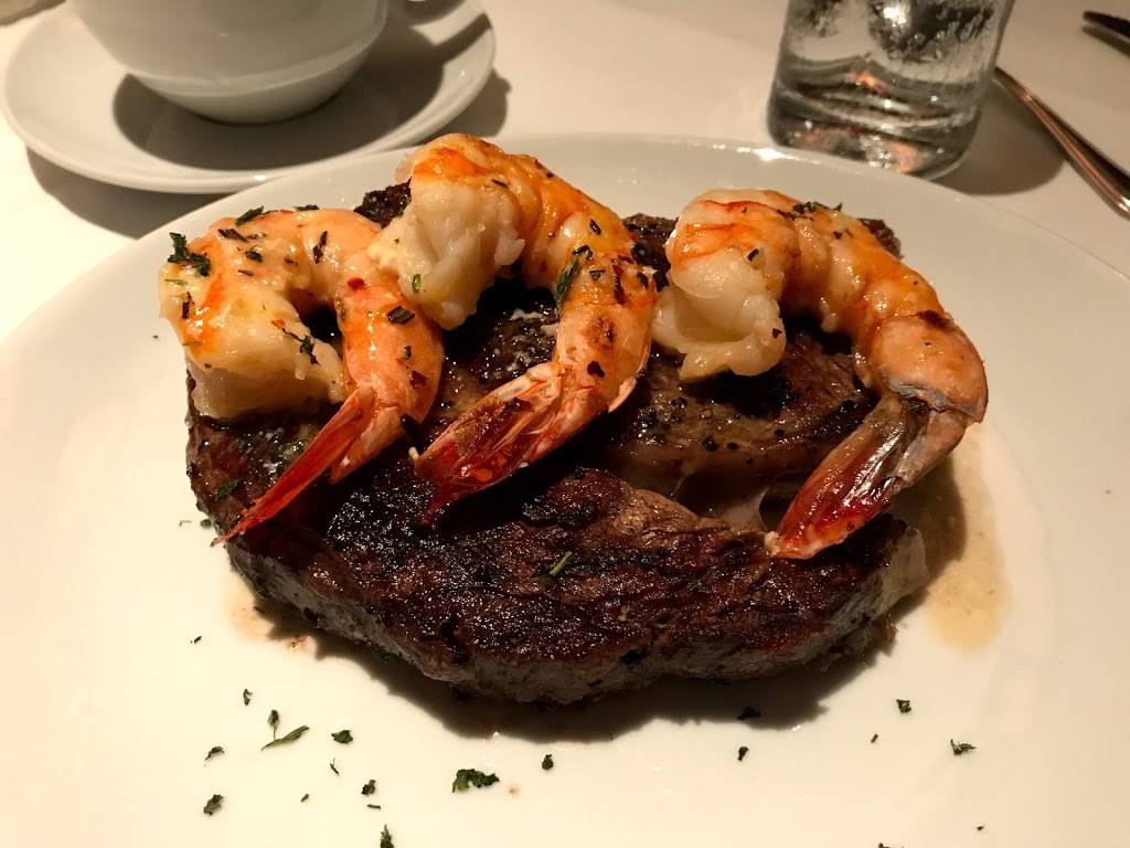 Flemings Prime Steakhouse & Wine Bar | restaurant | 3342 W Friendly Ave, Greensboro, NC 27410, USA | 3362947790 OR +1 336-294-7790