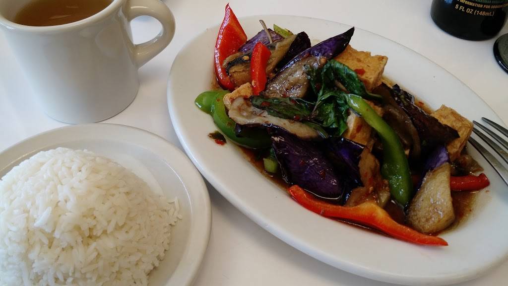 The Dish Thai Fusion Cuisine | restaurant | 11717 Moorpark St, Studio City, CA 91604, USA | 8184232188 OR +1 818-423-2188