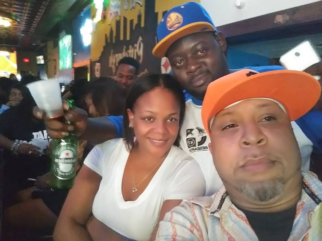 J Rs Bar | restaurant | 520 E Ohio St, Pittsburgh, PA 15212, USA | 4123214315 OR +1 412-321-4315