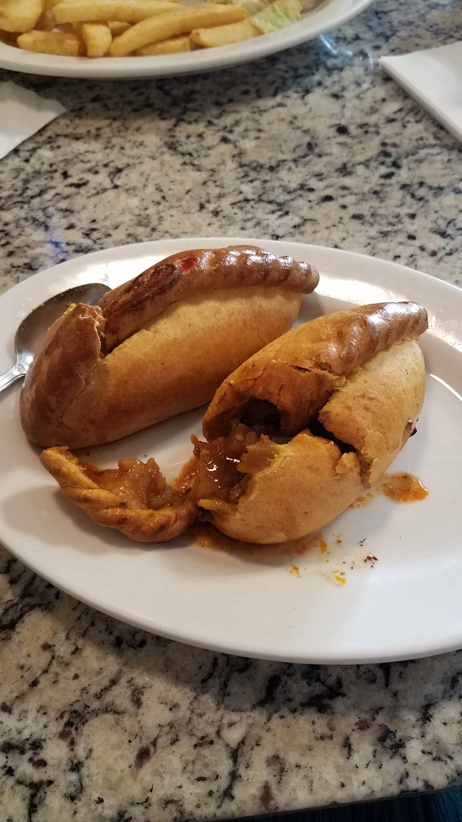 Bettys Grill Restaurant | restaurant | 46950 Community Plaza, Sterling, VA 20164, USA | 7034444403 OR +1 703-444-4403