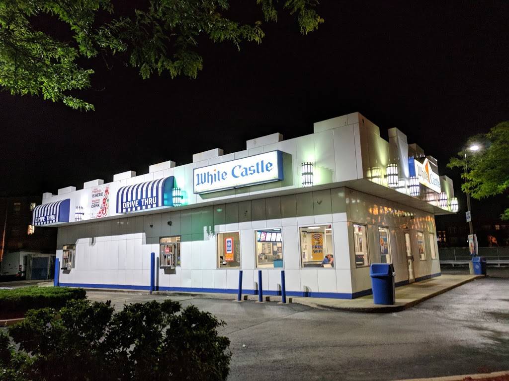 White Castle | restaurant | 5940 N Ridge Ave, Chicago, IL 60660, USA | 7732719638 OR +1 773-271-9638