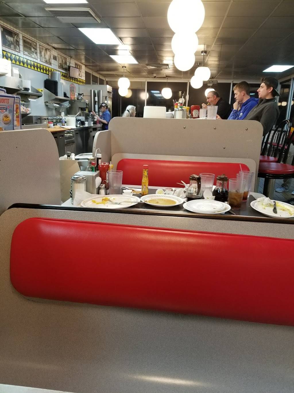 Waffle House | meal takeaway | 451 S Broadway, Oak Grove, MO 64075, USA | 8166903060 OR +1 816-690-3060