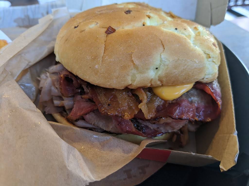 Arbys | restaurant | 3331 Daniels Rd, Winter Garden, FL 34787, USA | 4076546045 OR +1 407-654-6045