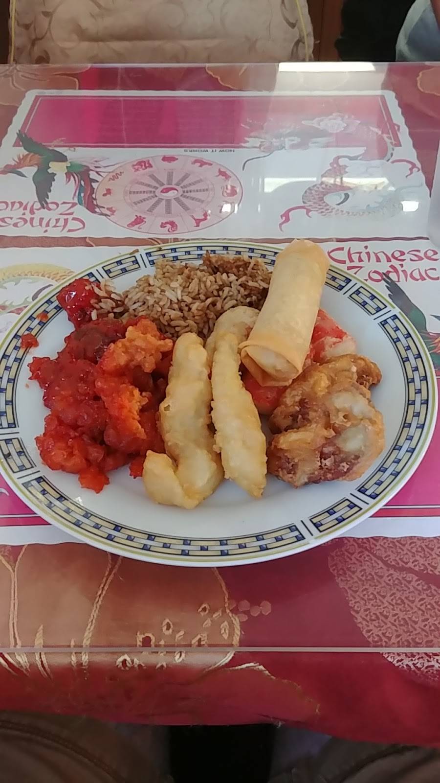 Lucky Chinese Buffet | restaurant | 38 Oxford St, Tillsonburg, ON N4G 2G1, Canada | 5196886288 OR +1 519-688-6288