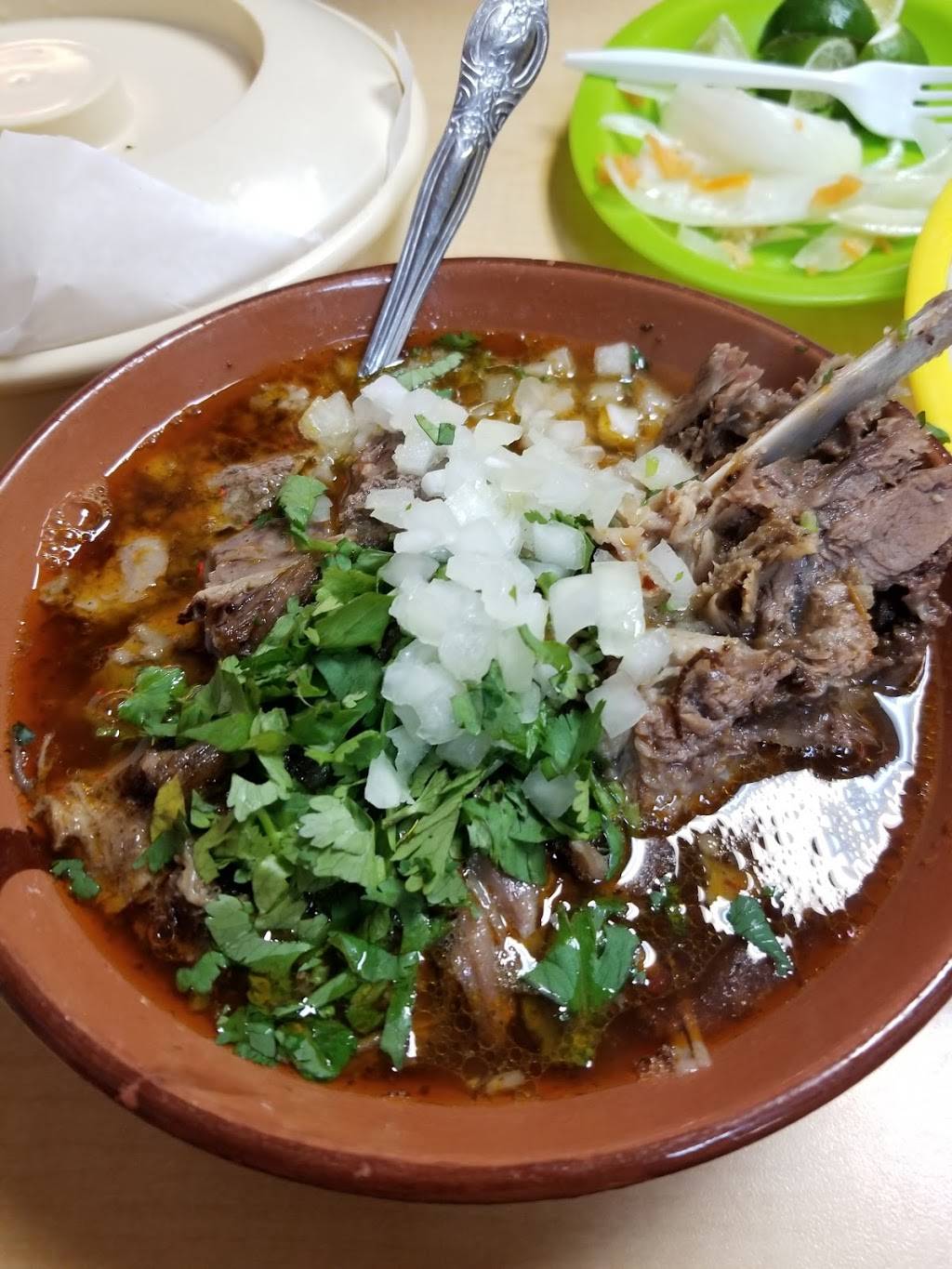 Birrieria Reyes De Ocotlan Restaurant | restaurant | 1322 W 18th St, Chicago, IL 60608, USA | 3127332613 OR +1 312-733-2613