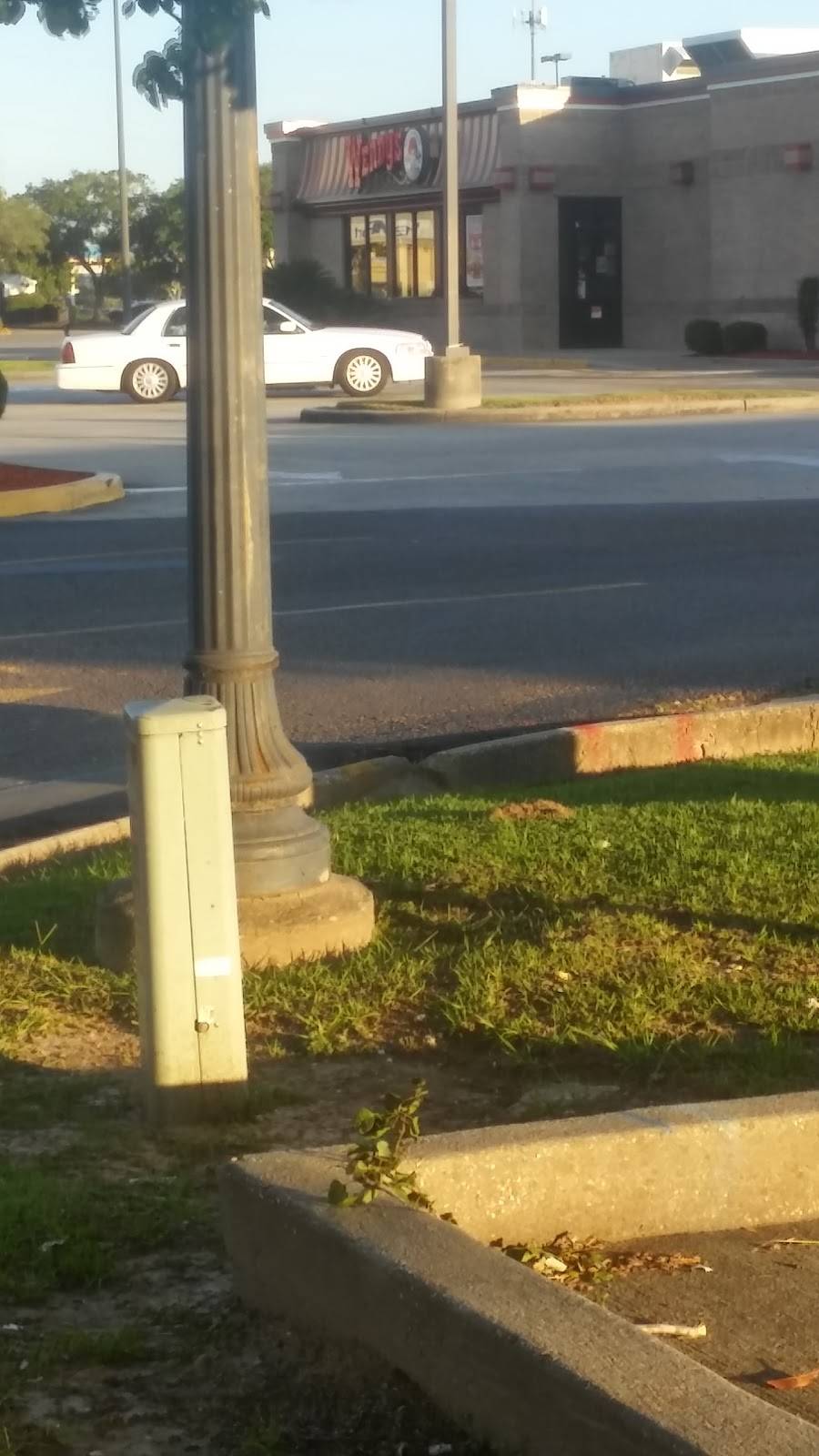 Wendys | restaurant | 4408 Ambassador Caffery Pkwy, Lafayette, LA 70508, USA | 3379816919 OR +1 337-981-6919