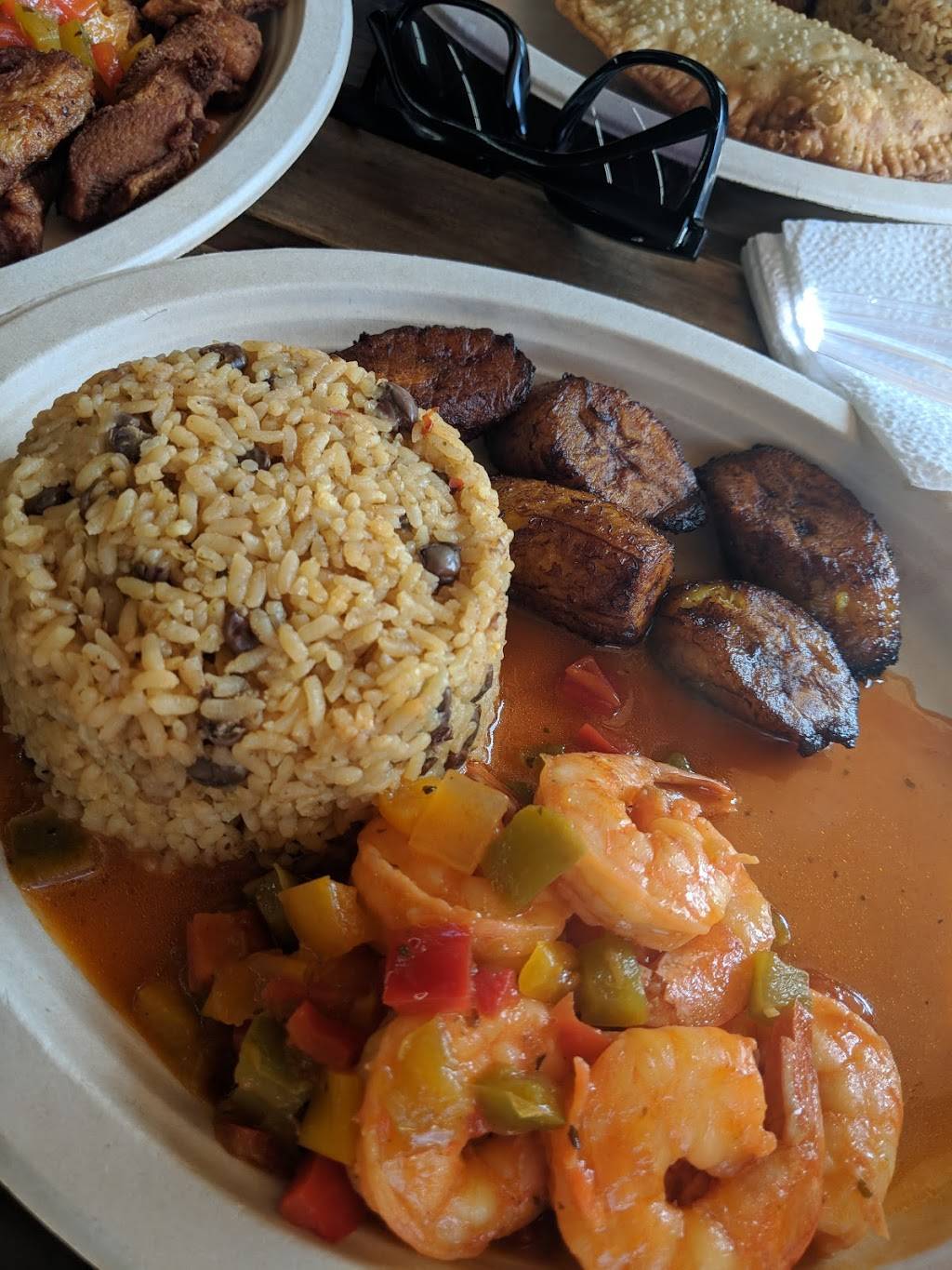 La Perla Puerto Rican Cuisine | restaurant | 2020 MacArthur Blvd, Oakland, CA 94602, USA | 5104822674 OR +1 510-482-2674