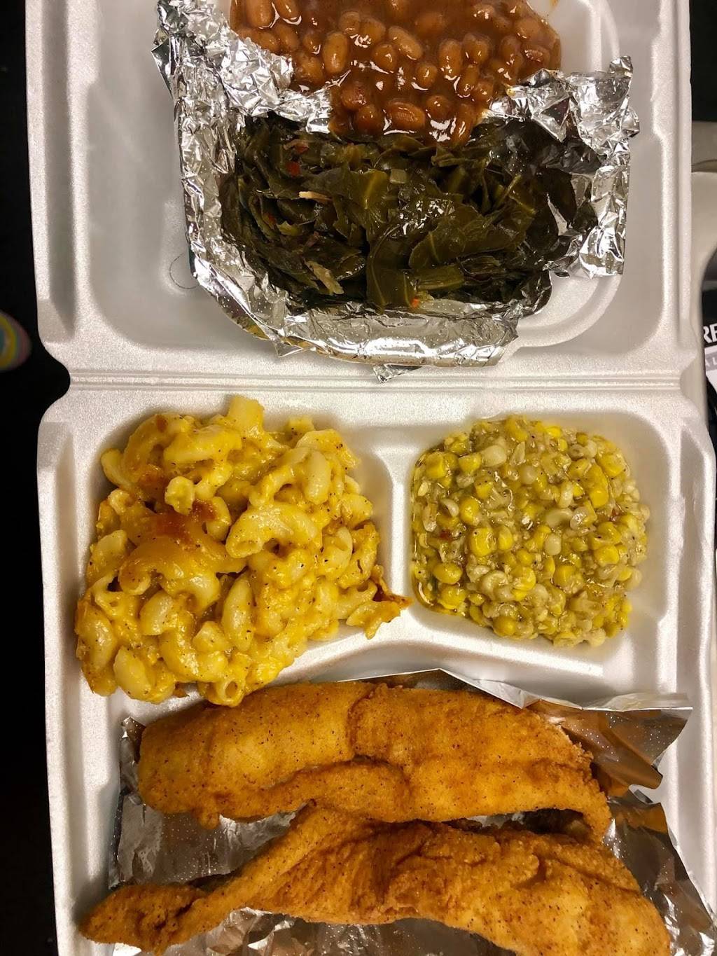 The Lounge | restaurant | 6 Sunnybrook Dr, Cincinnati, OH 45237, USA | 5138189001 OR +1 513-818-9001