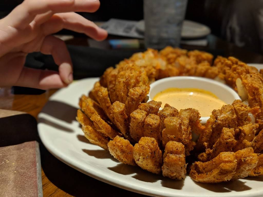 Outback Steakhouse | restaurant | 6100 Rockside Pl, Independence, OH 44131, USA | 2165203544 OR +1 216-520-3544