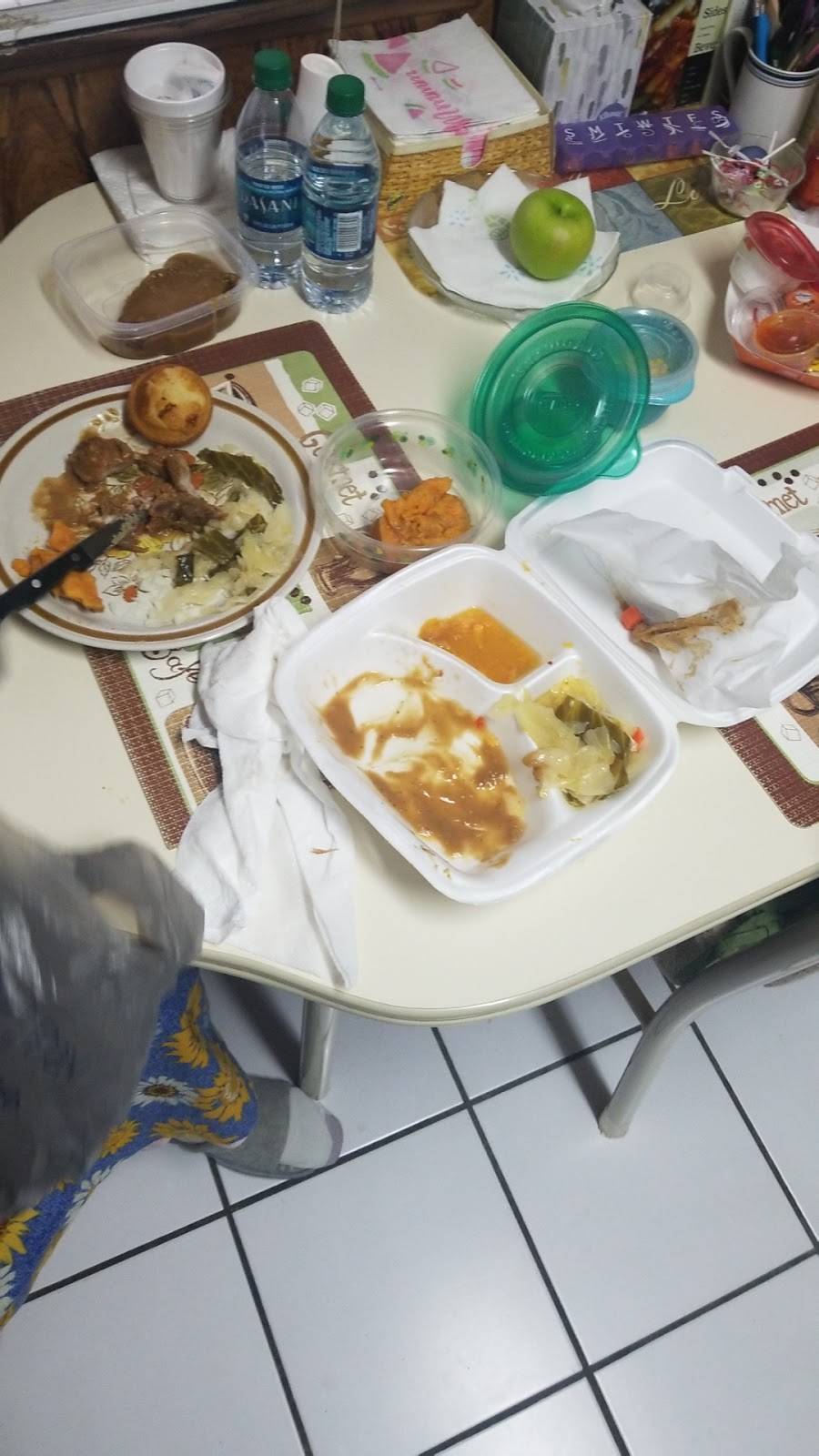 Shaw Dairy Restaurant | restaurant | 12810 Shaw Ave, Cleveland, OH 44108, USA | 2165414116 OR +1 216-541-4116