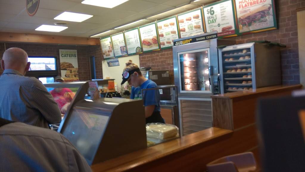 Subway Restaurants | restaurant | 3424 E Market St, Logansport, IN 46947, USA | 5747352929 OR +1 574-735-2929