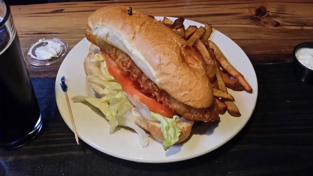 The Pour House Bar & Grill | restaurant | 3620 Starr Centre Dr, Canfield, OH 44406, USA | 3305333522 OR +1 330-533-3522