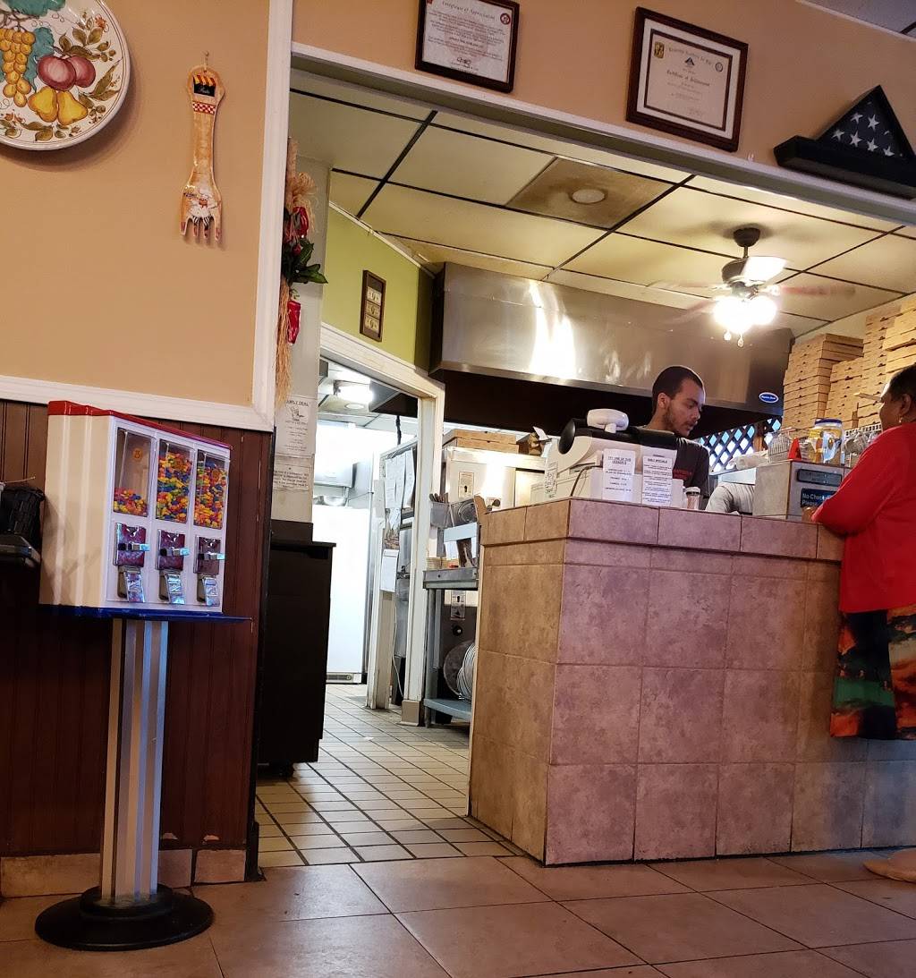 Brothers Pizza & Italian | restaurant | 301 N Main St, Blackstone, VA 23824, USA | 4342927249 OR +1 434-292-7249