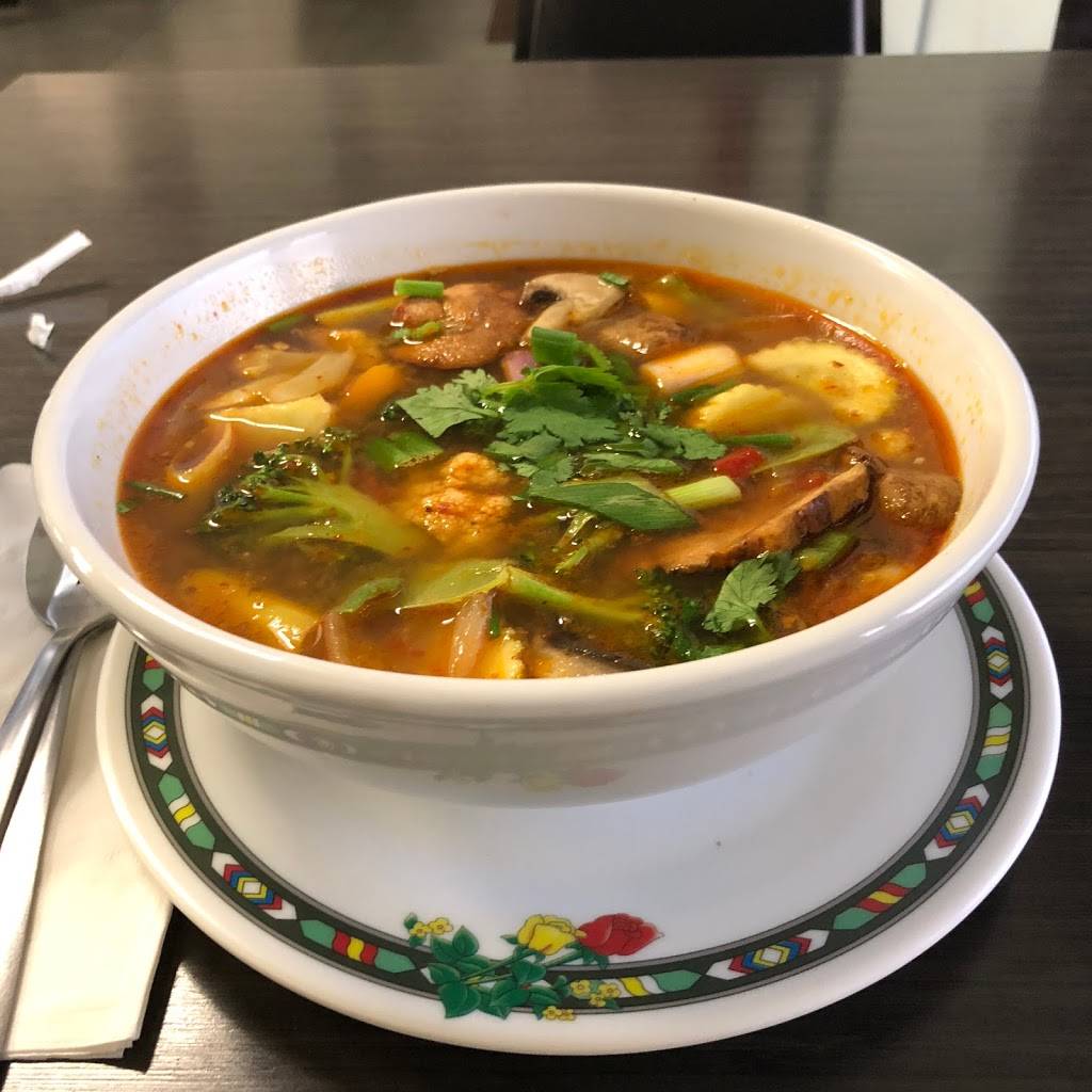 Thai Season | restaurant | 135 W Shaw Ave, Clovis, CA 93612, USA | 5592970307 OR +1 559-297-0307