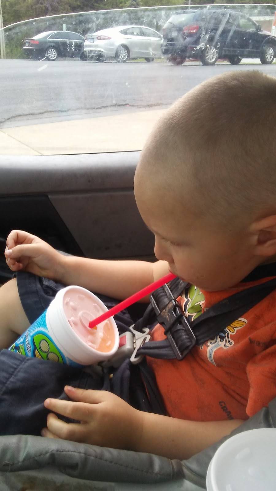 Dairy Queen Grill & Chill | restaurant | 219 N 3rd St, Greenville, IL 62246, USA | 6186644007 OR +1 618-664-4007