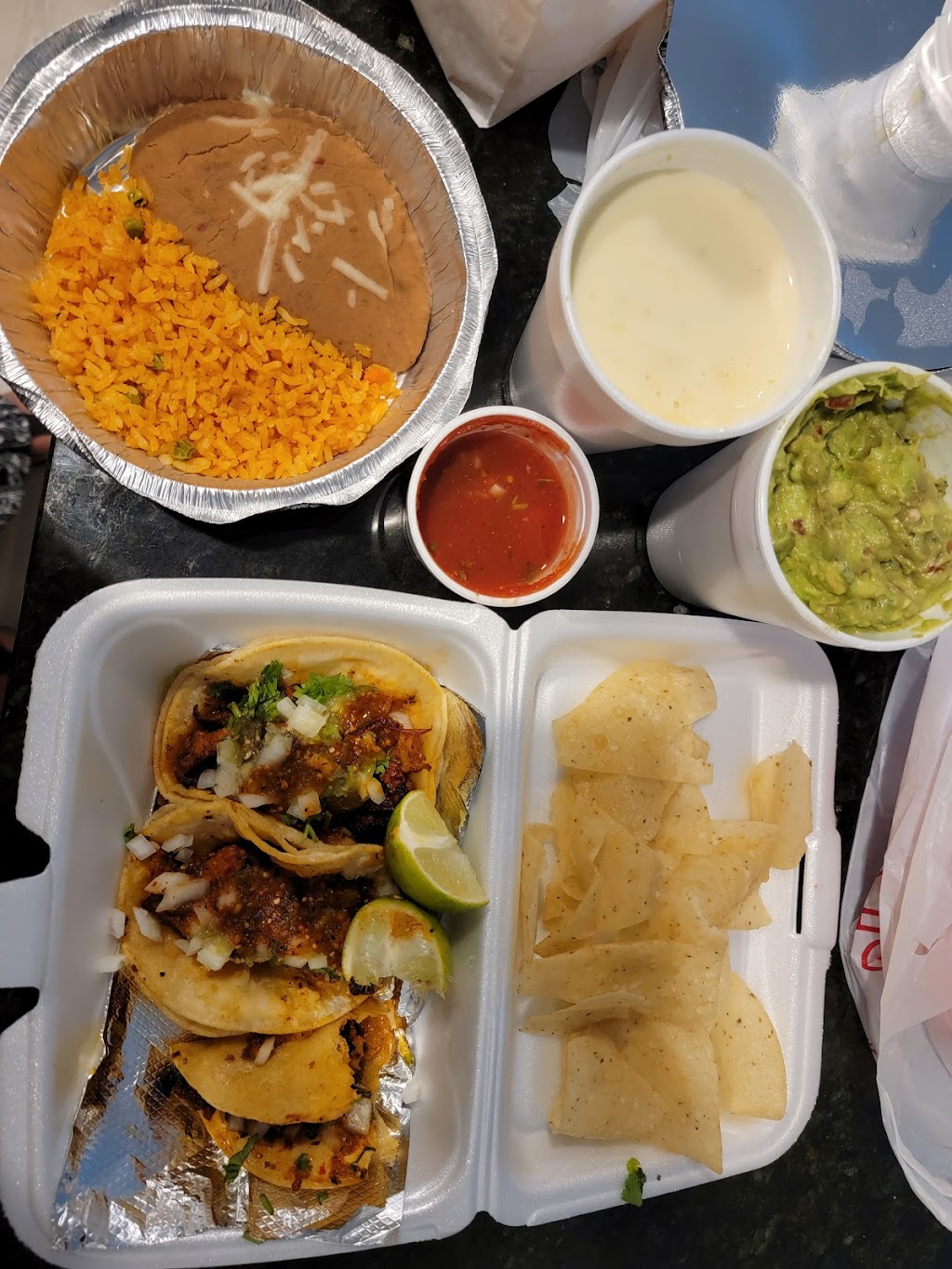 Manuel’s Cantina | restaurant | 662 State Hwy Y Suite B, Eldon, MO 65026, USA | 5732806761 OR +1 573-280-6761