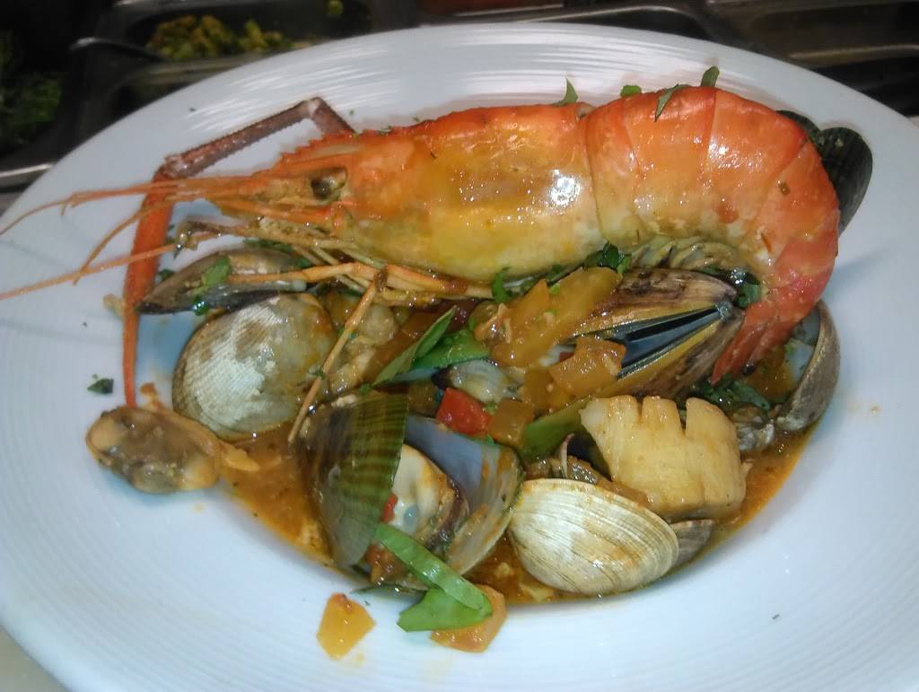 The Bungalow | night club | 2441 East Coast Hwy, Corona Del Mar, CA 92625, USA | 9496736585 OR +1 949-673-6585