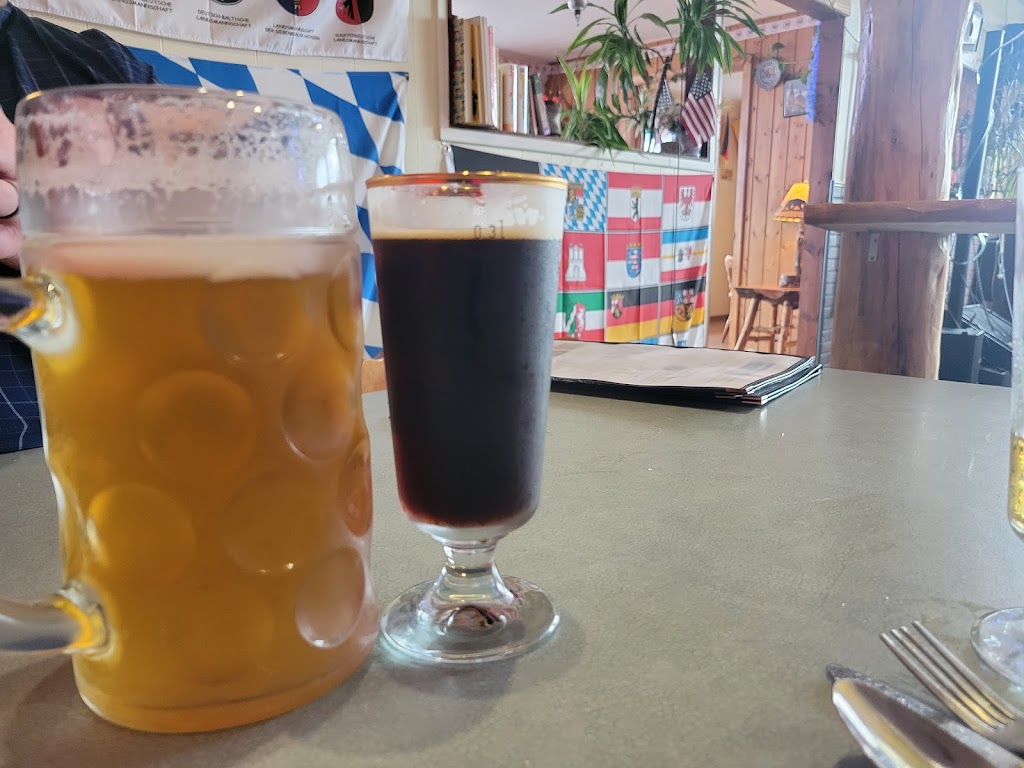 Autobahn 101 | restaurant | 1512 SE Hwy 101, Lincoln City, OR 97367, USA | 5416141811 OR +1 541-614-1811