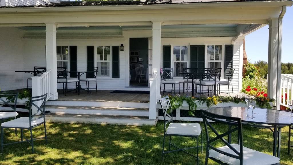 Tarratine Golf Club Restaurant | restaurant | Golf Course Rd, Islesboro, ME 04848, USA | 2077346970 OR +1 207-734-6970