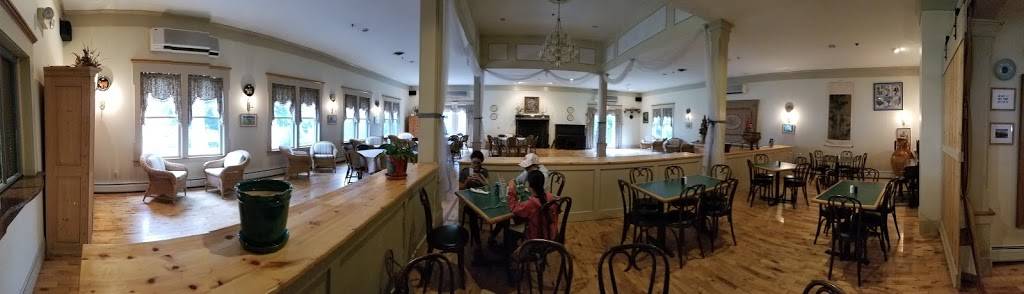 Victorian Inn At Wallingford | restaurant | 55 N Main St, Wallingford, VT 05773, USA | 8024462099 OR +1 802-446-2099