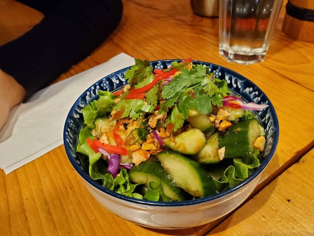 La Maison de Mademoiselle Dumpling | restaurant | 6381 Rue St-Hubert, Montréal, QC H2S 2L9, Canada | 4388006666 OR +1 438-800-6666