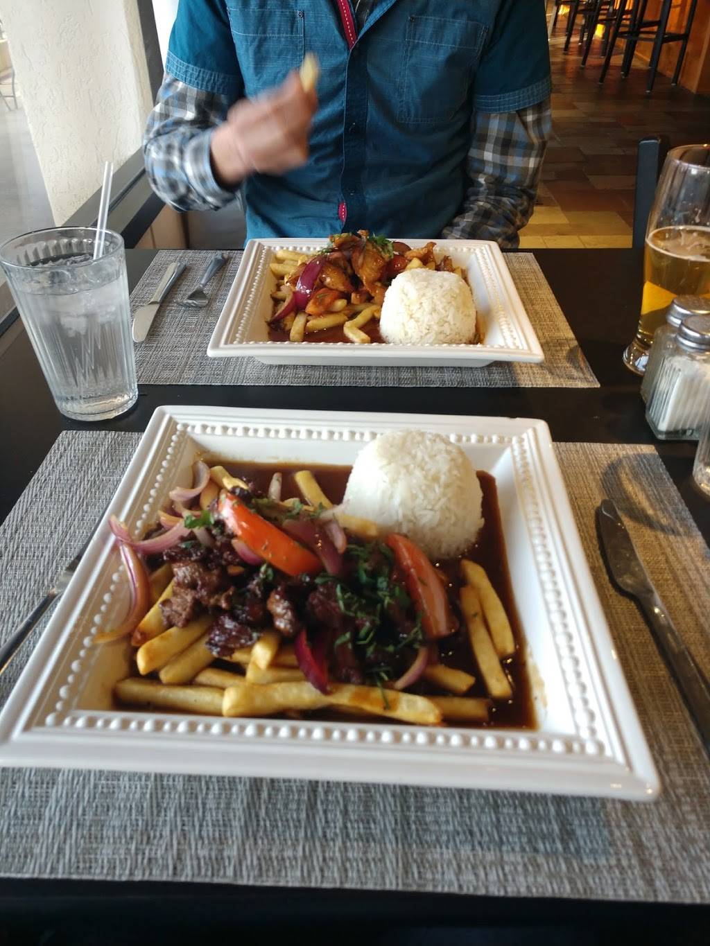 Flor De Luna Restaurant | restaurant | 3027, 11417 Woodglen Dr, Rockville, MD 20852, USA | 2402424066 OR +1 240-242-4066