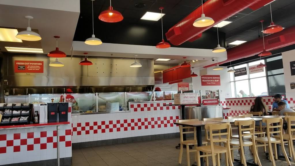 Five Guys | meal takeaway | 4505 S Medford Dr, Lufkin, TX 75901, USA | 9366320043 OR +1 936-632-0043