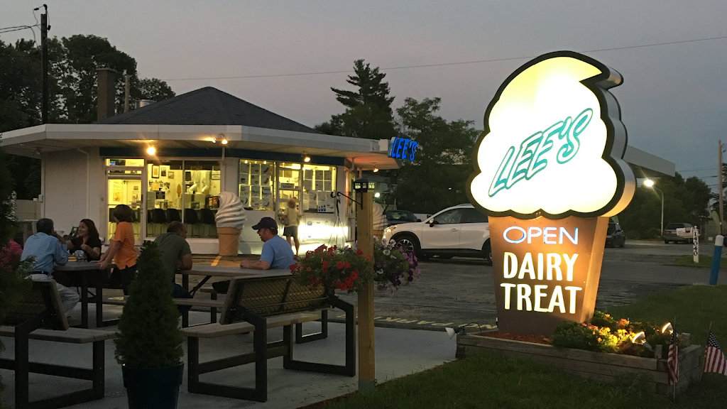 Lees Dairy Treat | restaurant | 14040 W Greenfield Ave, Brookfield, WI 53005, USA | 2627826680 OR +1 262-782-6680