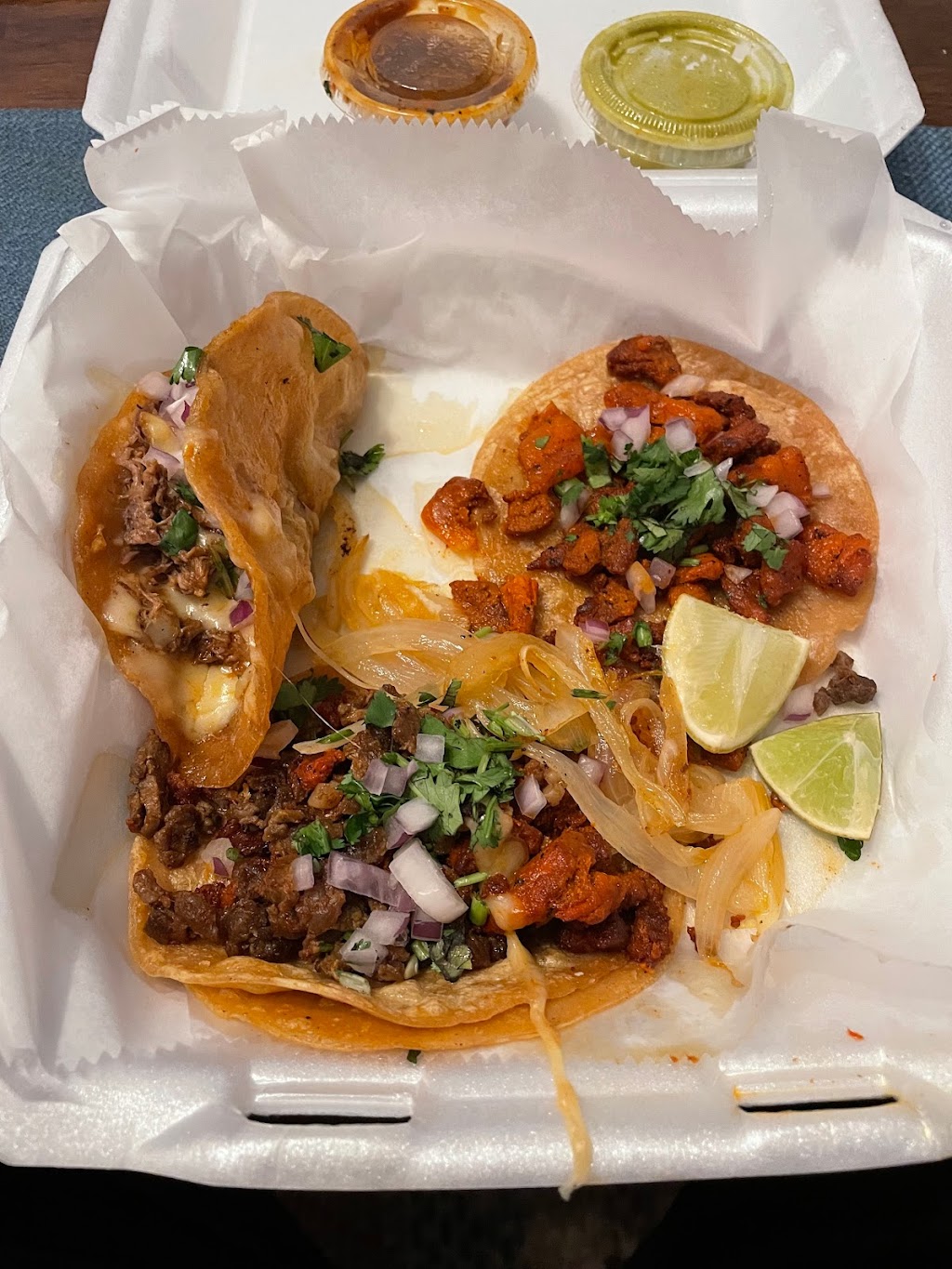 Los Tan Chingones Birrieria Y Taquería | restaurant | 3041 John Hawkins Pkwy, Hoover, AL 35244, USA | 2057712764 OR +1 205-771-2764