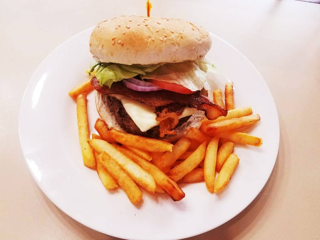 Brazilian Pizza Philly and Restaurant | restaurant | 4002, 7518 Castor Ave, Philadelphia, PA 19152, USA | 2157423100 OR +1 215-742-3100