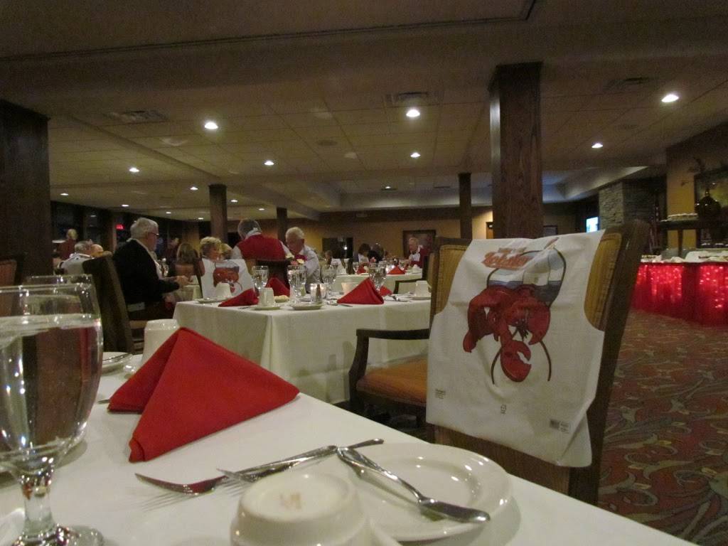 Oakwood Country Club | restaurant | 1067 US-6, Coal Valley, IL 61240, USA | 3097993153 OR +1 309-799-3153