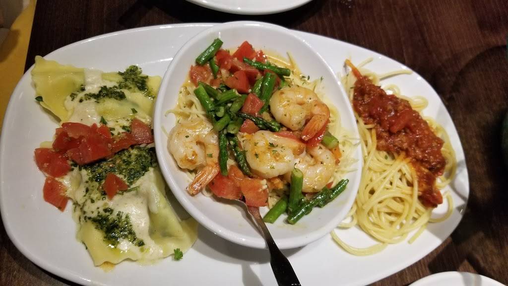 Olive Garden Italian Restaurant | meal takeaway | 2791 N Main St, Santa Ana, CA 92705, USA | 7145640724 OR +1 714-564-0724