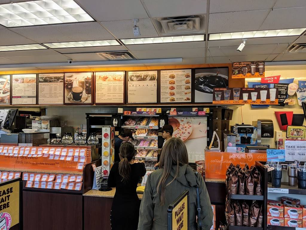 Dunkin Donuts | cafe | 8119 Watson St, McLean, VA 22102, USA | 7032263656 OR +1 703-226-3656