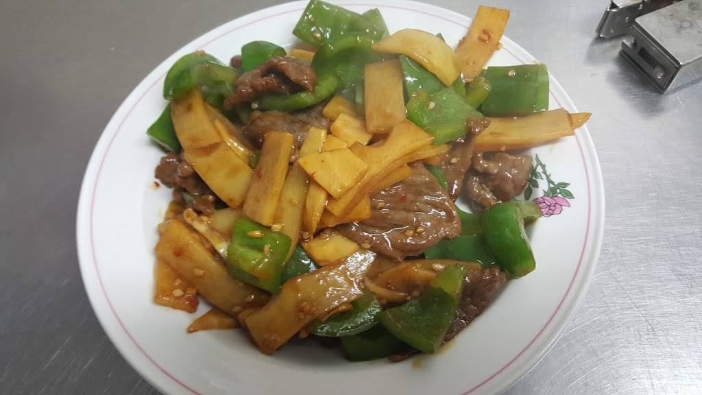 Lakeside Chinese Cuisine | restaurant | 44 Bolton St, Bobcaygeon, ON K0M 1A0, Canada | 7057386886 OR +1 705-738-6886