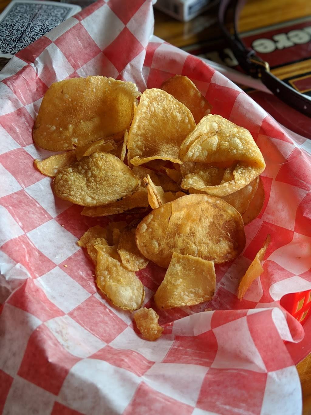 Cluckers | restaurant | 100 W Riverside Dr, Jeffersonville, IN 47130, USA | 8125903662 OR +1 812-590-3662