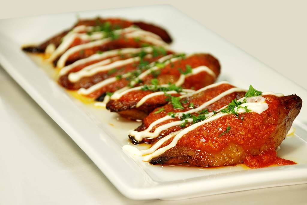 Cabana Lounge | restaurant | 1124 W Yosemite Ave, Manteca, CA 95337, USA | 2096298290 OR +1 209-629-8290