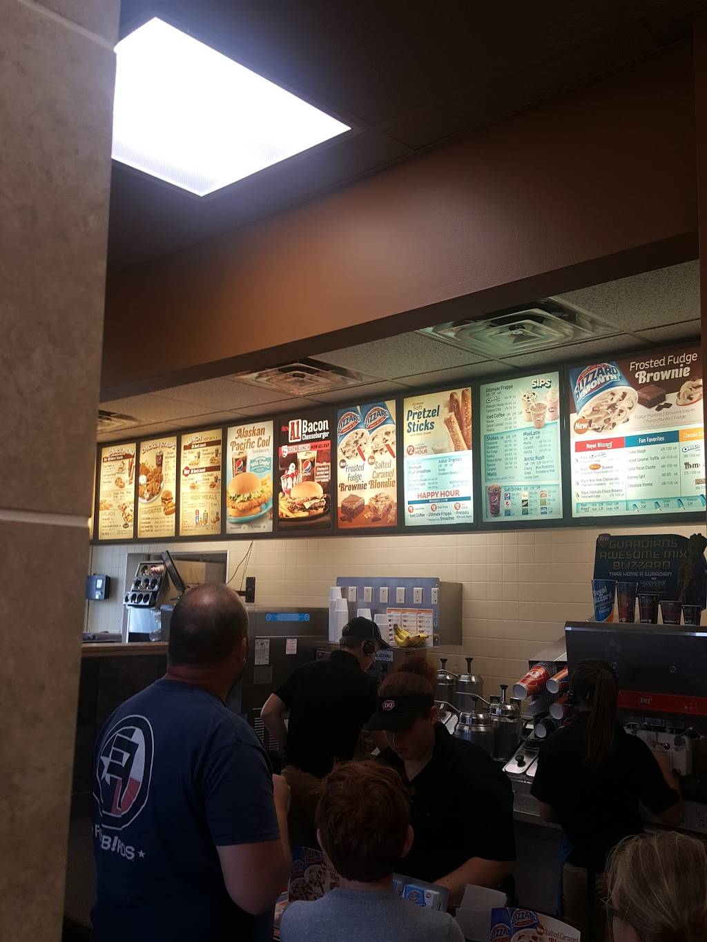 Dairy Queen Grill & Chill | restaurant | 615 Annette Dr, Markle, IN 46770, USA | 2607582196 OR +1 260-758-2196