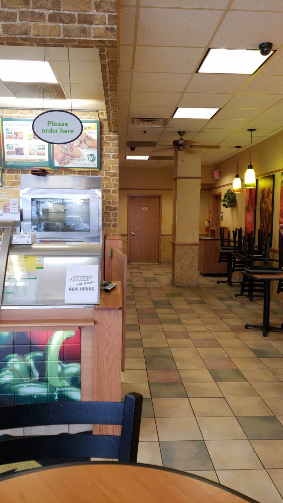 Subway | restaurant | 6000 Monona Dr, Monona, WI 53716, USA | 6084676100 OR +1 608-467-6100