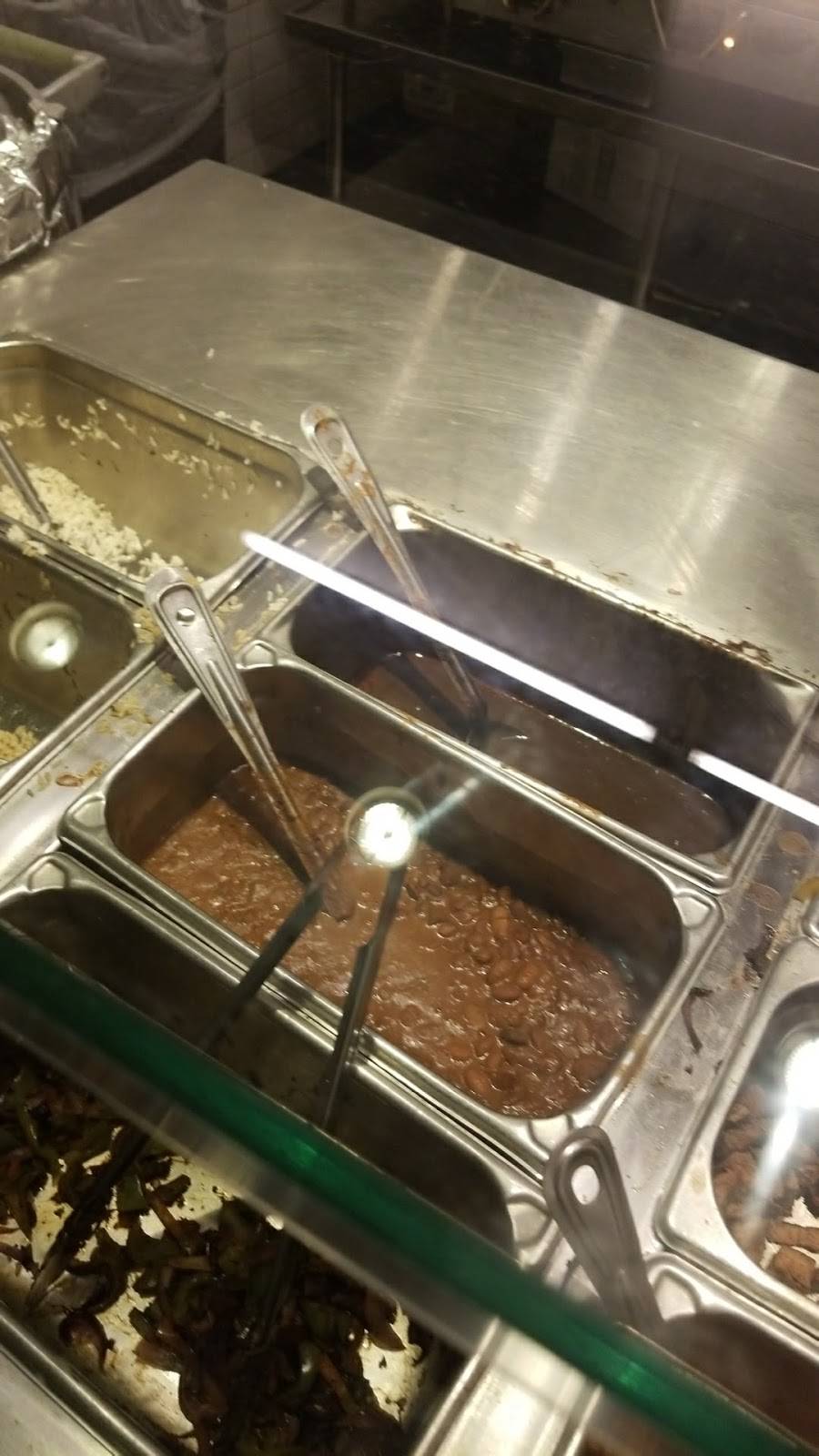 Chipotle Mexican Grill | restaurant | 5 Franklin Village Drive, Franklin, MA 02038, USA | 5088038560 OR +1 508-803-8560