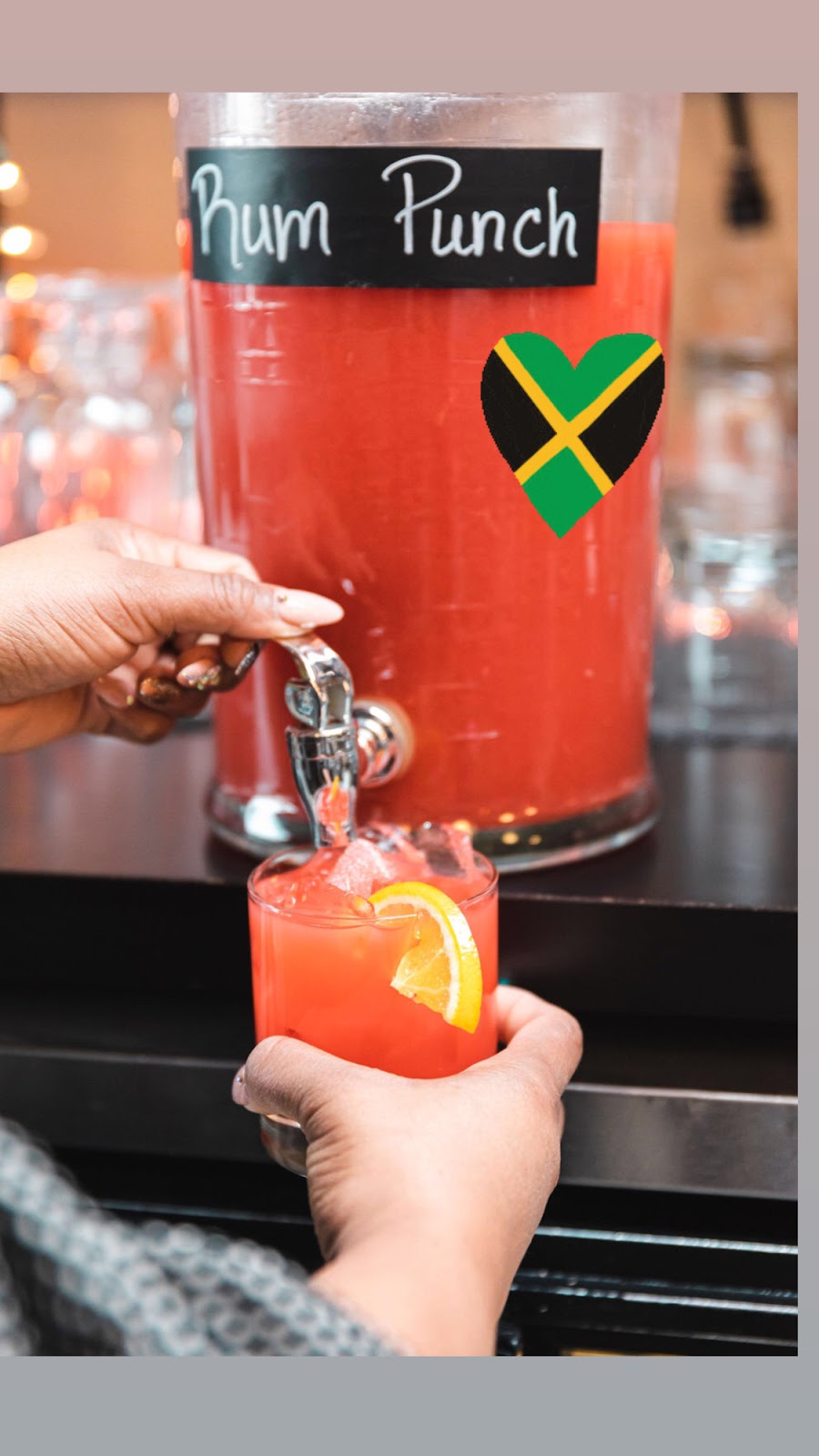 Vybz Rooftop | restaurant | 711 W Howard St, Evanston, IL 60202, USA | 8478688226 OR +1 847-868-8226