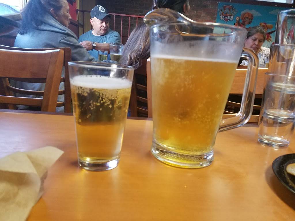 Shakeys Pizza Parlor | restaurant | 2023 East Cesar E Chavez Avenue, Los Angeles, CA 90033, USA | 3232639177 OR +1 323-263-9177