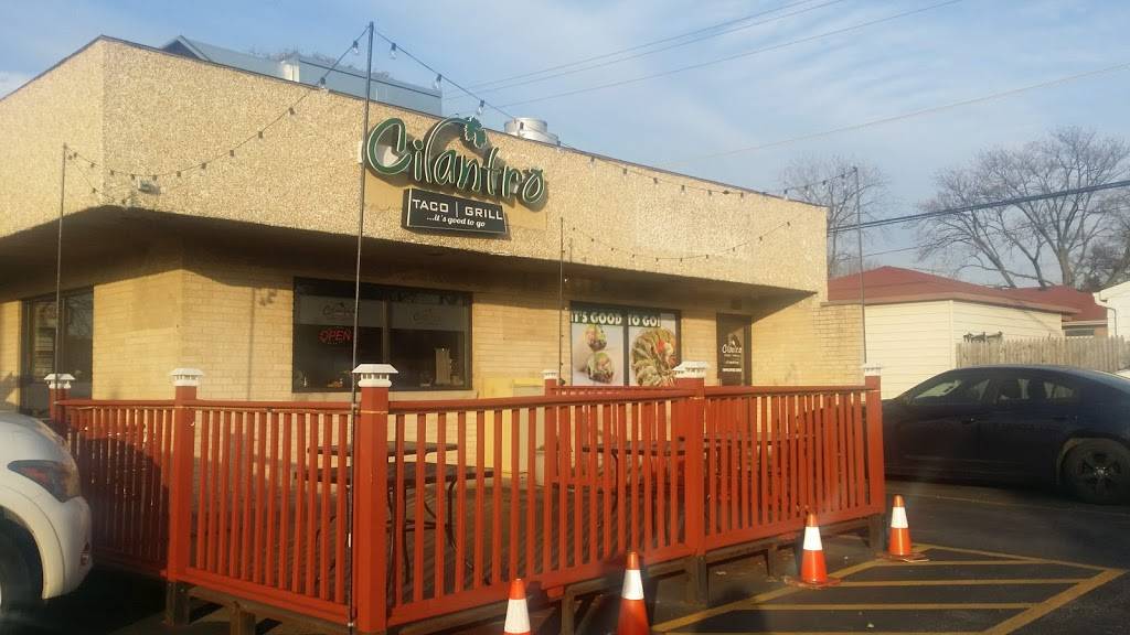 Cilantro Taco Grill | restaurant | 677 N York St, Elmhurst, IL 60126, USA | 6303594864 OR +1 630-359-4864