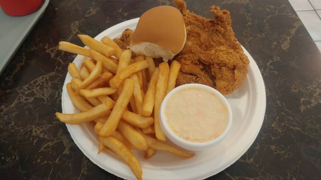 Hen House BBQ | restaurant | 192 Main St, Southington, CT 06489, USA | 8602760798 OR +1 860-276-0798